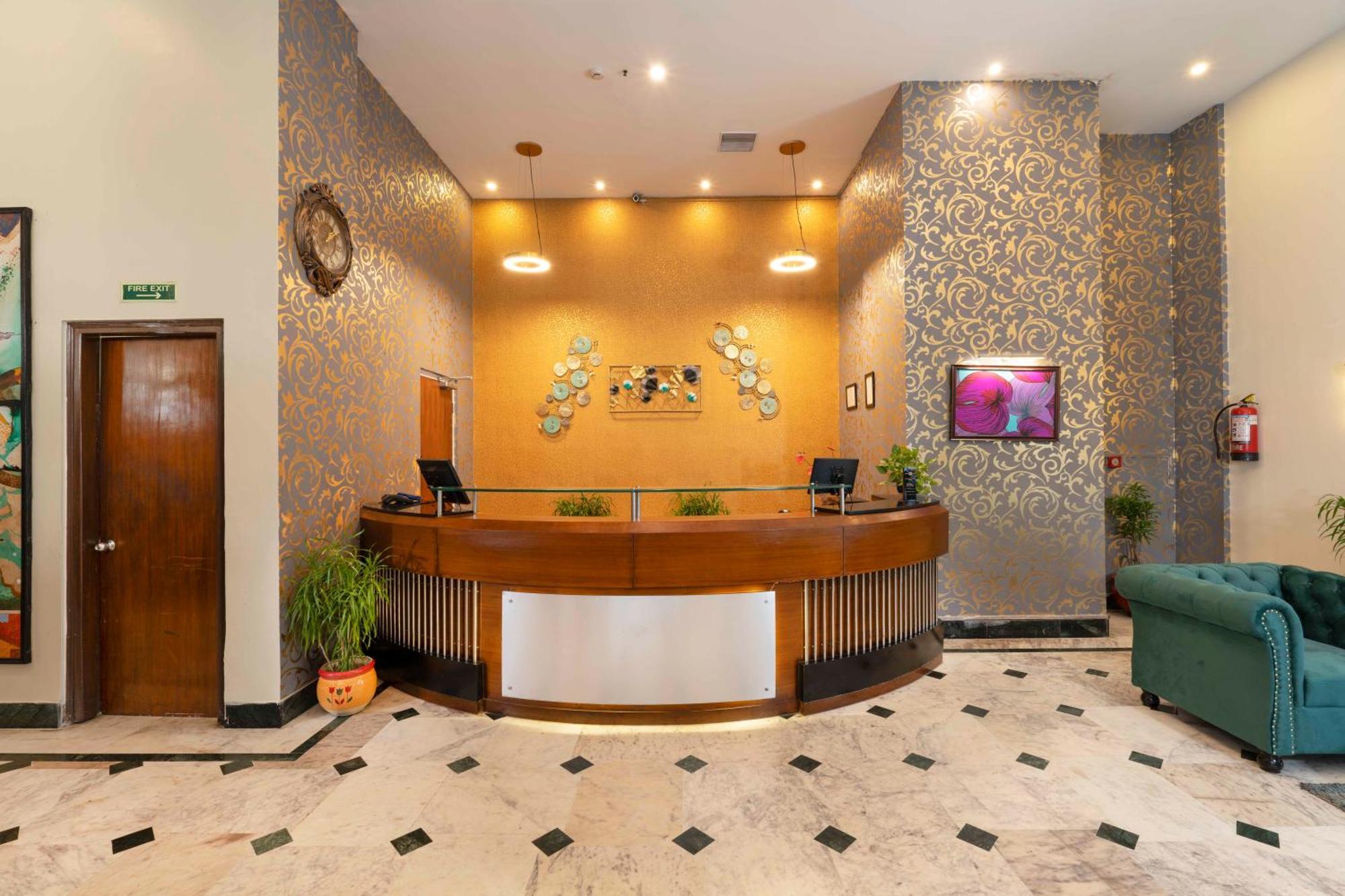 FabHotel Indismart Kalkutta Exterior foto